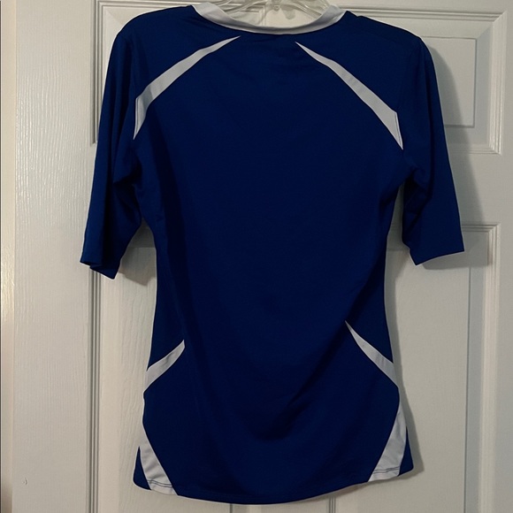 Under Armor Performance T - Picture 6 of 6